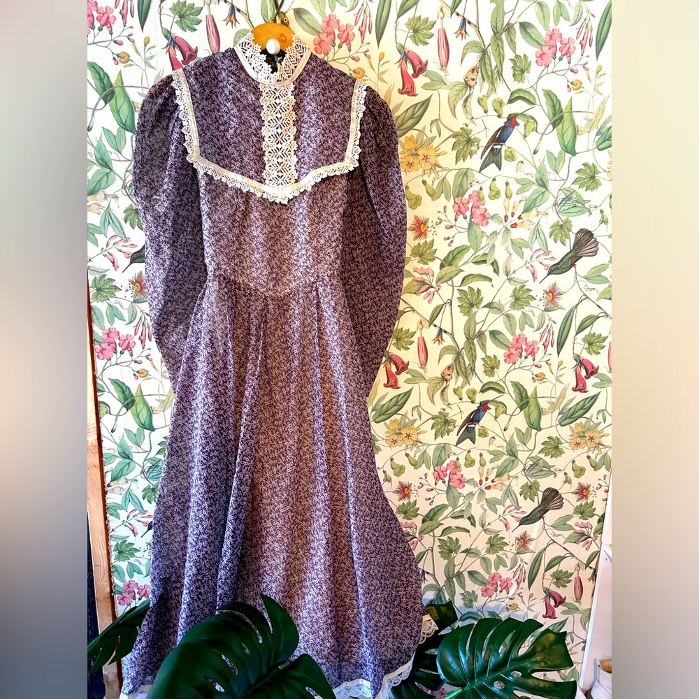 Authentic Floral Purple Gunne Sax - Picture 3 of 6
